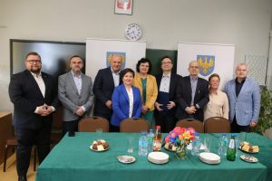 Umowa na przebudowę drogi w Przełęk
